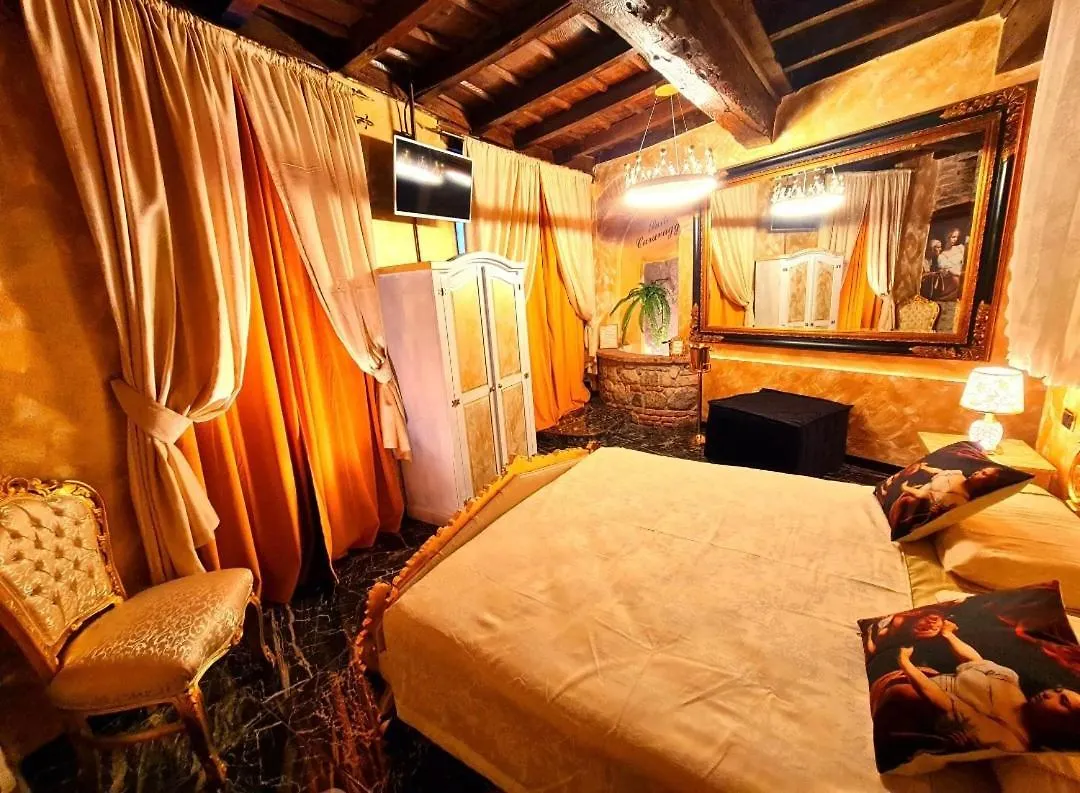 Suite Caravaggio Albavilla 0*,